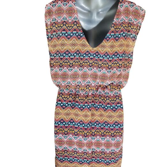 City Triangles Cutout Neckline Multicolor Mixed Stripe Sleeveless Dress M - Picture 2 of 6